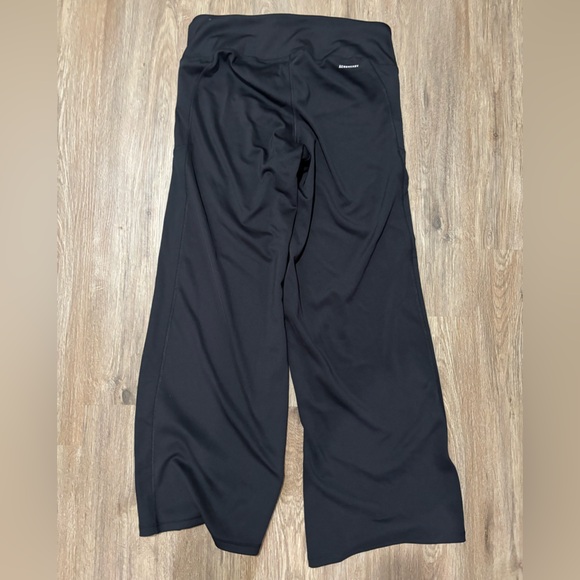 1X adidas yoga pants - Picture 4 of 4